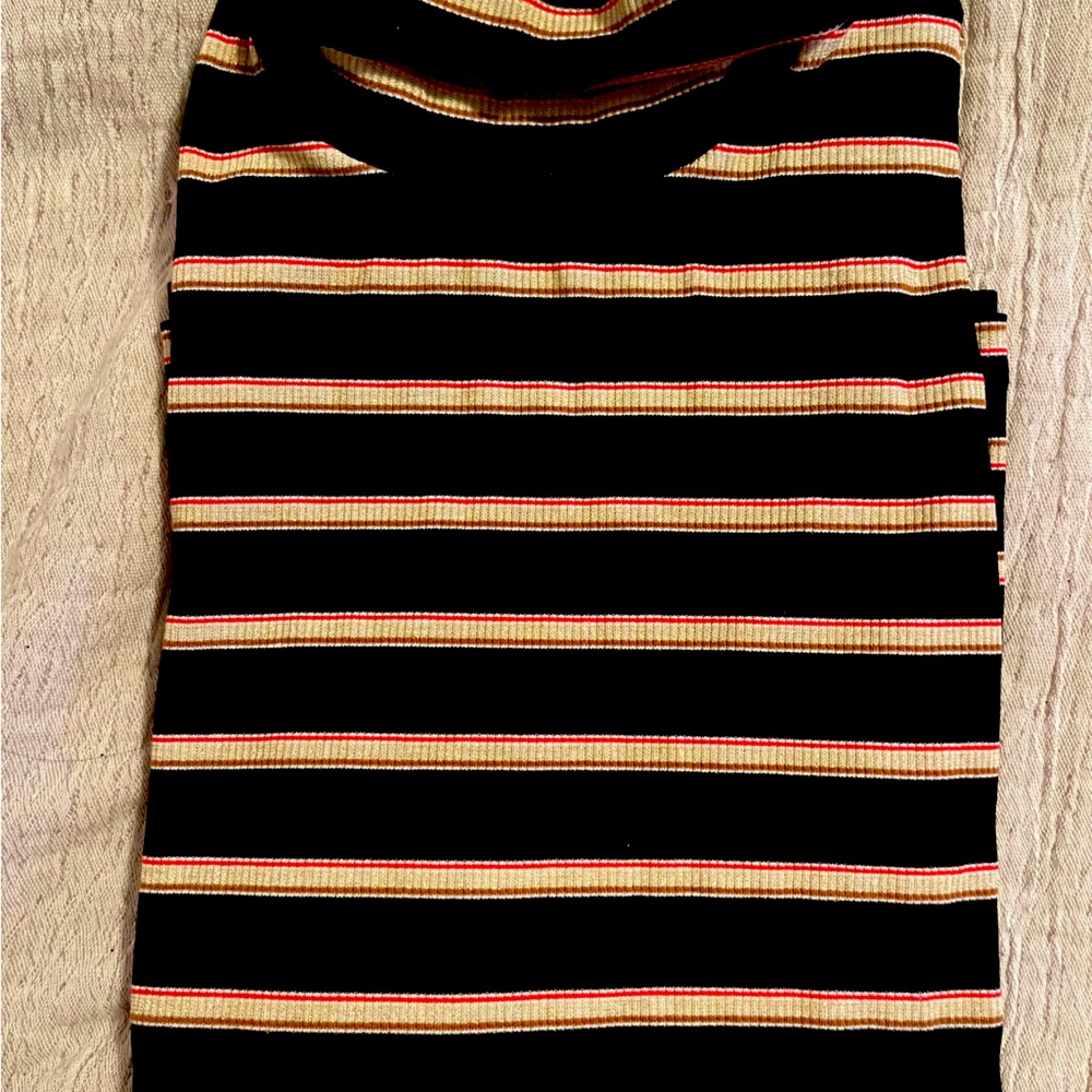 BRAND NEW BEAUTIFUL VERONICA BEARD STRETCH TURTLENECK ELEVATES ANY OUTFIT!!🎄
